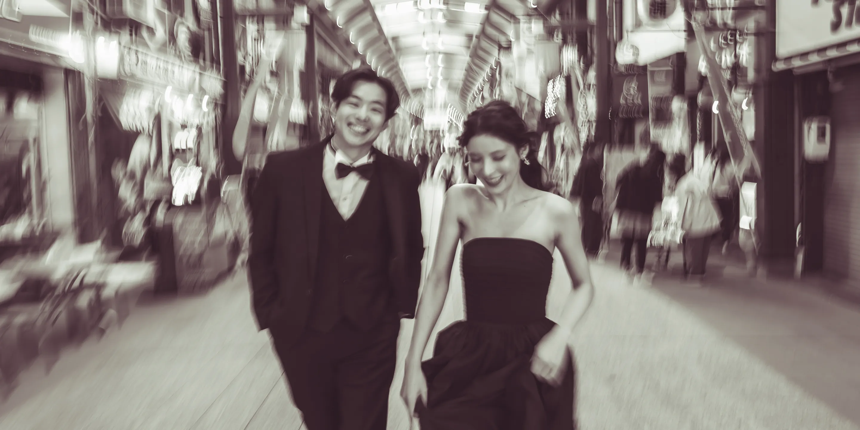 愛知・名古屋のロケーションで撮影したフォトウェディング（大須商店街）