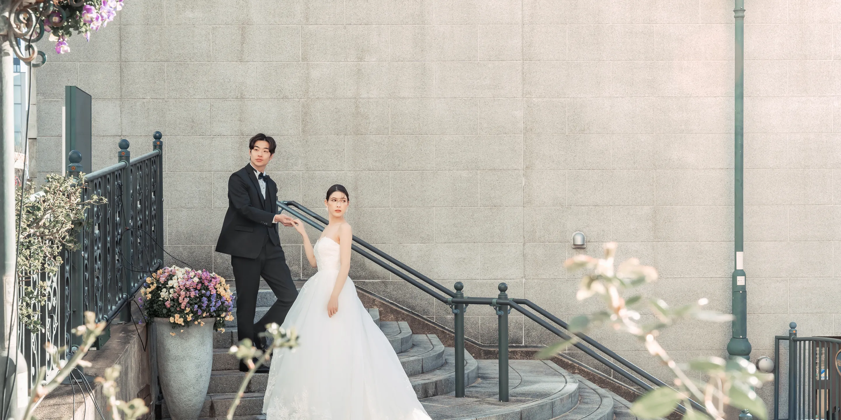 愛知・名古屋のロケーションで撮影したウェディングフォト（納屋橋）