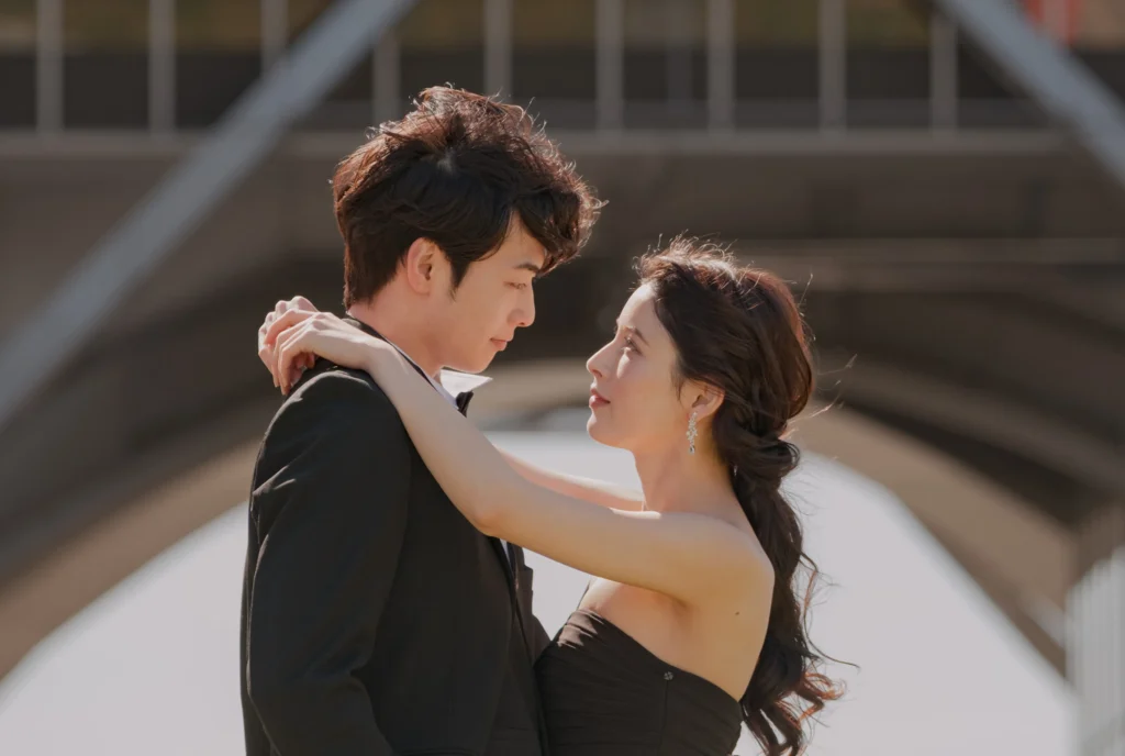 愛知・名古屋のロケーションで撮影したウェディングフォト（久屋大通公園）