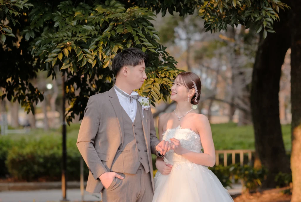 愛知・名古屋のロケーションで撮影したウェディングフォト（庄内緑地公園）