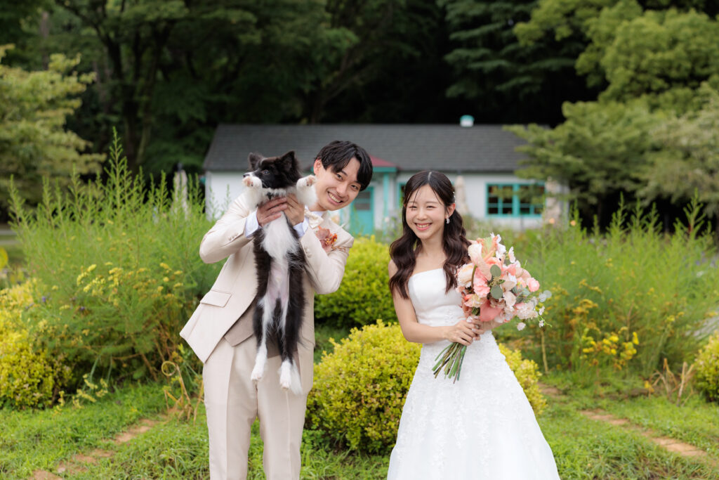 ウェディングドレスとペットとのフォトウェディング・前撮り（代々木公園）