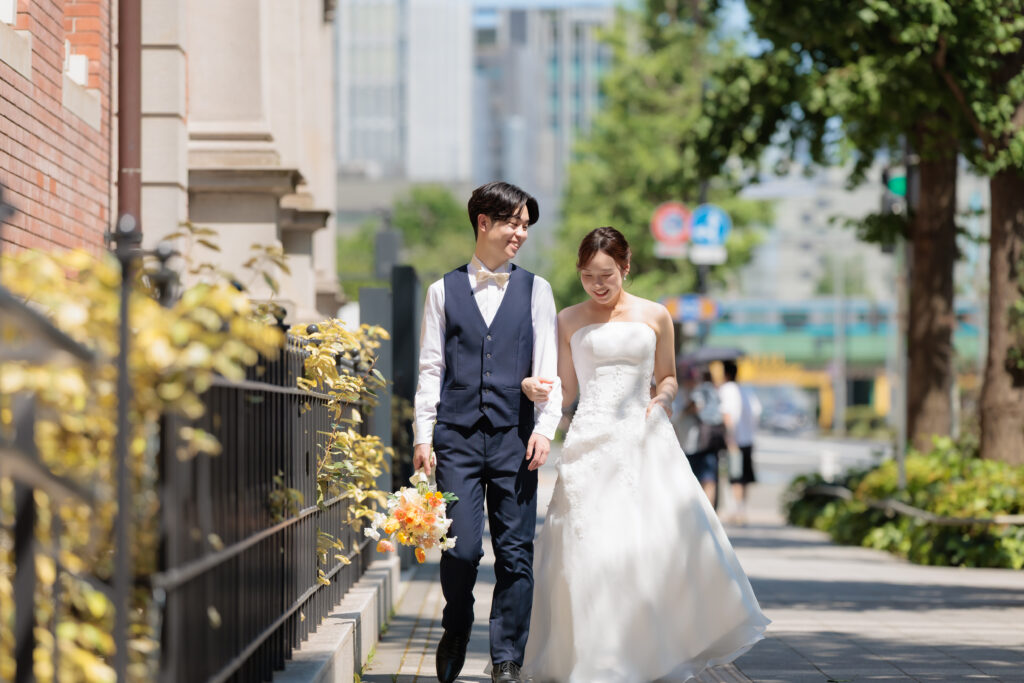 東京駅周辺・丸の内周辺でのフォトウェディング・前撮り・ウェディングフォト(洋装・ウェディングドレス)