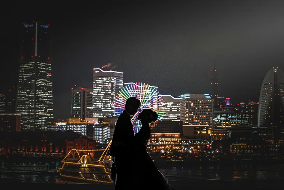 フォトウェディングの撮影例（神奈川・横浜・大さん橋）（夜景）