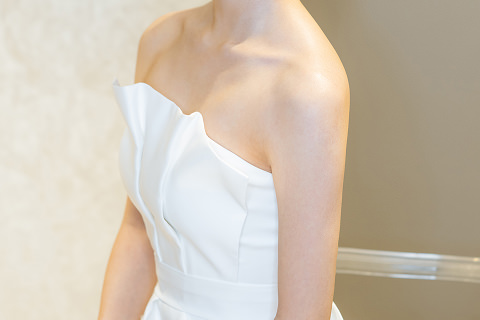 小顔・骨格補正をしてくれるフォトウェディング写真